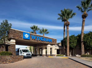 Wyndham Tucson Airport Hotel & Conference Center