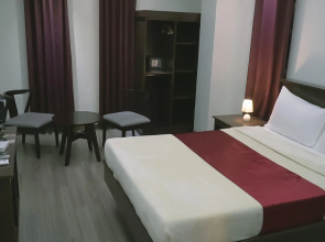 A.M @ 93rd HOTEL