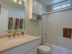 Fir Mtn-Rv/Mt View-HT-4BR/3.5B