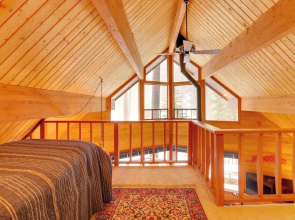 2 Mi to Northstar Resort: Idyllic Cabin w/ Shuttle