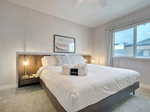 3080 Lincoln - Unit 12
