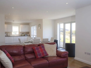 Joans House Tarskavaig