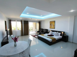Siam Royal Bay Beach Villa and Beachfront Apartments