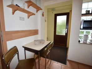 Beachside Apartment in Pepelow With Private Terrace