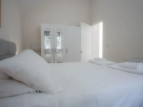 Caldey - 2 Bedroom Apartment - Pendine