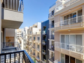 Cozy 2BR Sliema Getaway by the Water