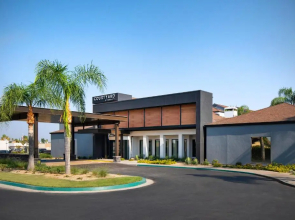 Courtyard by Marriott Fresno