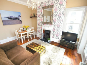Sillwood Balcony Apartment