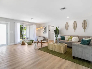 Cozy Home at Lighthouse Point With Pool