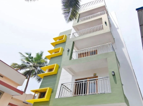 OYO Home 30336 Exquisite Stay Near International Airport