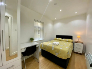 2 Bedroom Apartment for up to 6 Nr Centre