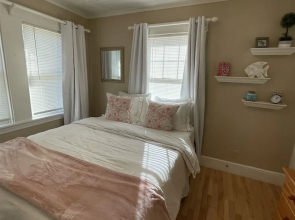 Maine Stay Lake House-limit12 4 Bedroom Home by RedAwning