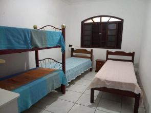 Linda casa c/churrasqueira na praia PerequêAçu 057