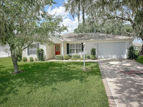 Ansel Avenue Home 2 Bedroom by The VIR Group