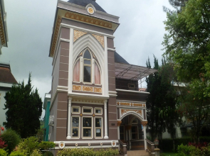 Villa Kota Bunga Ade