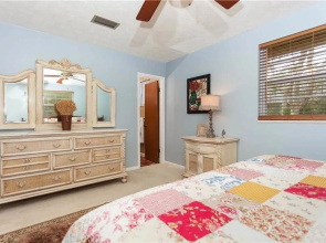 Villa Hermosa 3 Br home by RedAwning