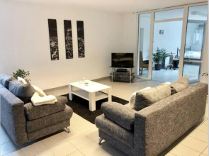 Neueingerichtete 106 qm Wohnung mit Smart TV