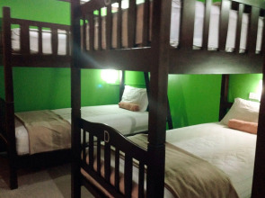 Silla Patong Hostel