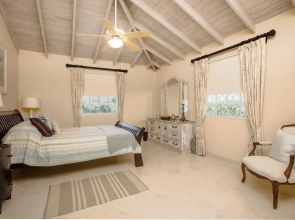 Beautiful Four-bedroom Villa With Breathtaking sea Views