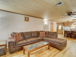 Near Scenic Trails & Parks! Central Payson Retreat