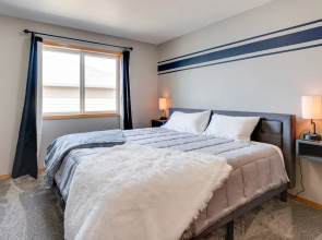 Moses Lake Vacation Rental w/ Hot Tub & Game Room