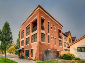 Old Town Loft Oasis With Amazing Rooftop Deck!