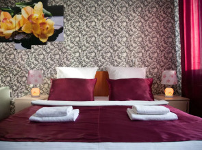 Пять Звёзд на Ленинградском 10