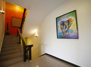 Отель Best Western Premier Garden Entebbe