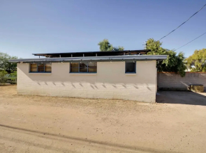 Adorable Tucson Studio w/ Gas Grill & Wifi!