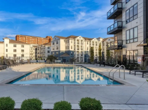Prime Walkable Midtown Location Pool Gym Outlaw s Den by Avantstay
