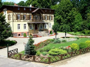 Dworek w Jeziorkach