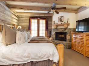 Pine Inn at Trail's End Lodge - Two Bedroom Residence with Spa #7 2 Condo