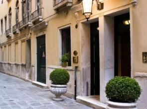 Torre Dell'Orologio Signature Residence