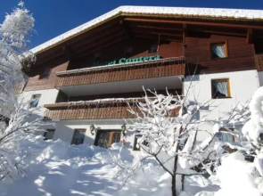 Hotel Cuntera