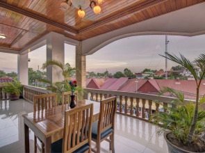 DV Angkor Villa