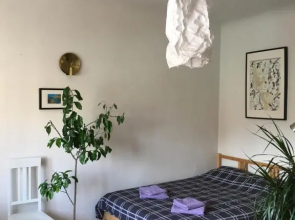 Sunrise apartment in the quiet centre