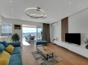 Villa Roof Pool