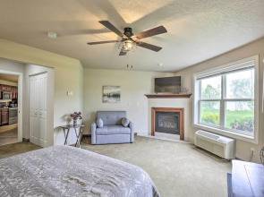 Lakefront Birchwood Condo w/ Pool & Hot Tub!