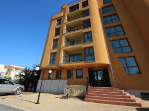 Menada Amadeusz 1 Apartments