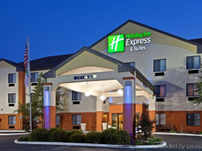 Muncie Place Hotel & Suites