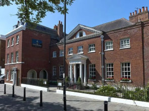 Sir Christopher Wren Hotel