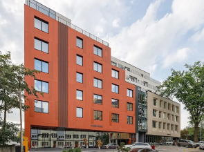 LEV Lifestyle Hotel - Maestro