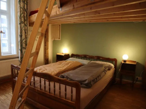 schickSAAL Hostel
