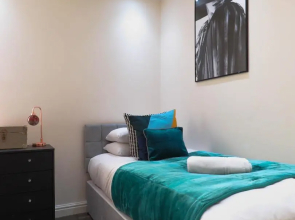 Tudors eSuites Four Bedroom House