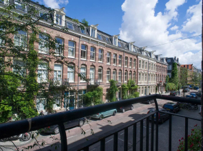 Oud-West Area Apartments