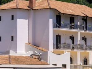 Mega Ammos Hotel