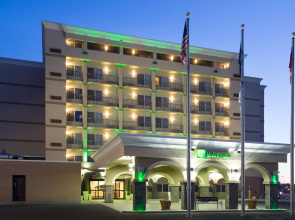 Holiday Inn Minot Riverside