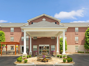 Hawthorn Extended Stay by Wyndham Cincinnati/Sharonville