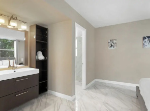 Bay Harbor Sunset Apt 2A
