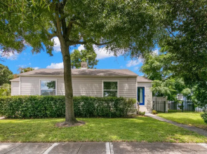 NEW Soho Sanctuary - Gorgeous Apartment Steps to S Howard Ave With Fenced Yard